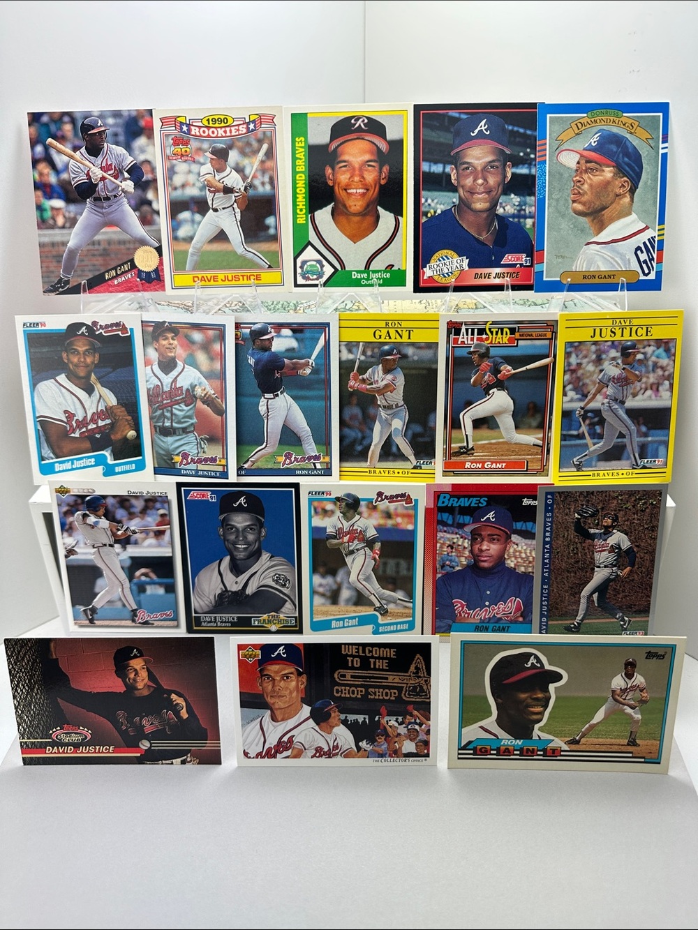 2 David Justice rookies w/Ron Gant Atlanta Braves lot of 19
